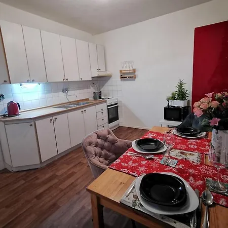 Star #4b415 By Starbnb Eu * Brno